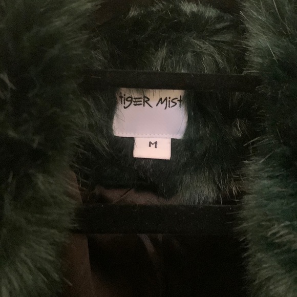 Faux fur dark green winter coat - Picture 3 of 4